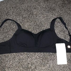 Lululemon sports bra. BRAND NEW, black, size 32DD.
